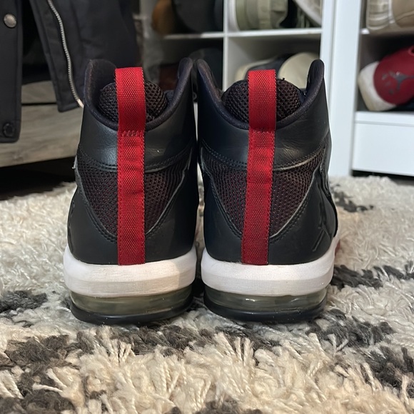 Jordan Air Imminent
Black Gym Red White - Picture 3 of 5